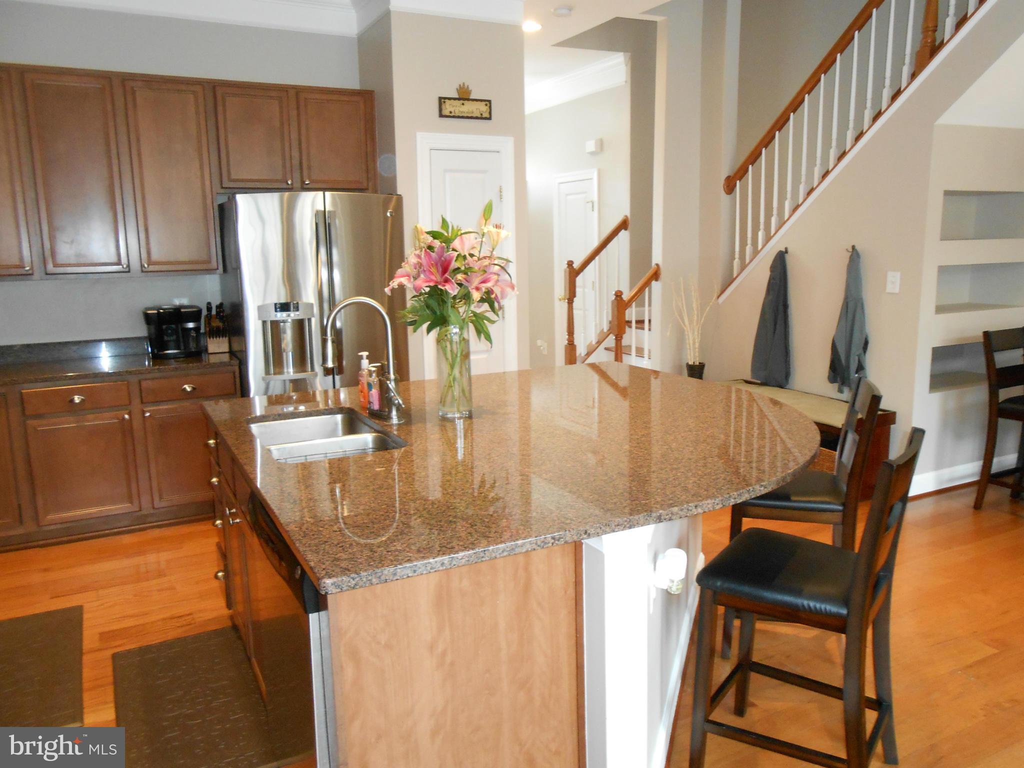9006 Ribbon Falls Loop Bristow, VA 20136 - Photo 7 of 30 Kitchen