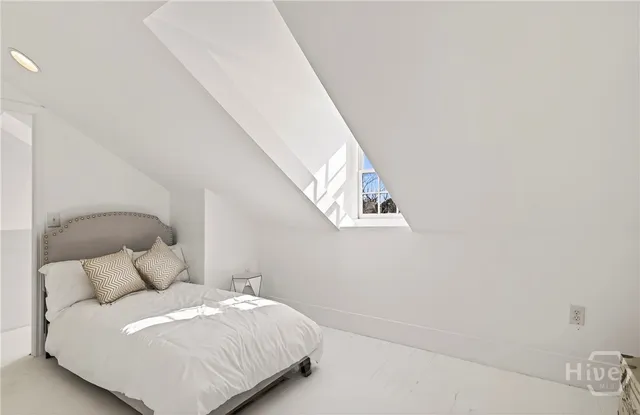 $2,100,000 | 507 East Mc Donough Street, Savannah, GA 31401