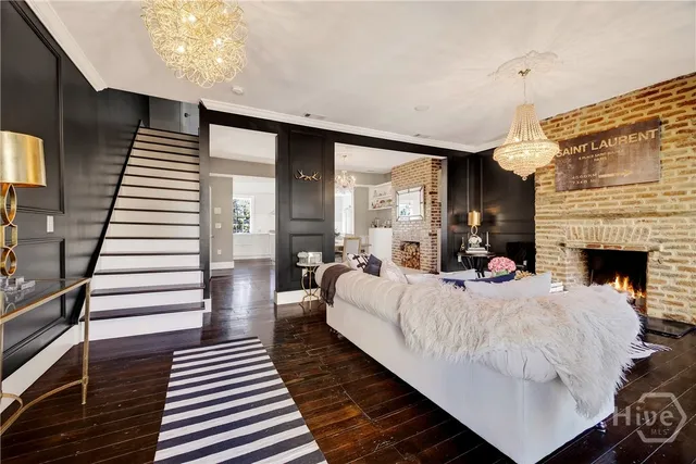 $2,100,000 | 507 East Mc Donough Street, Savannah, GA 31401