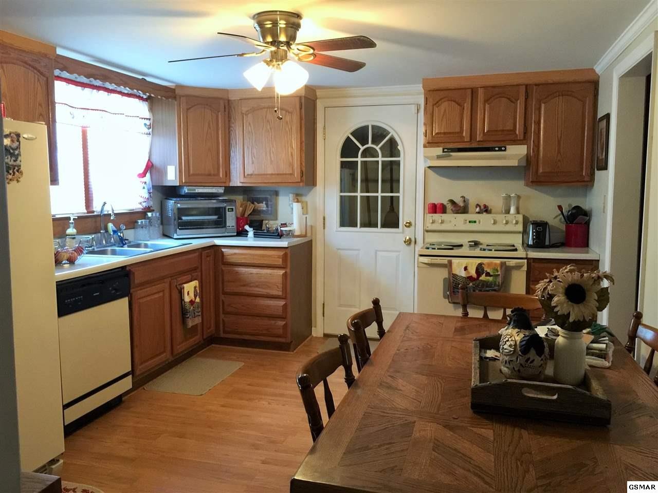 2368 Jim Henry Road Dandridge, TN 37725 - Photo 27 of 34 Gallery Image 27
