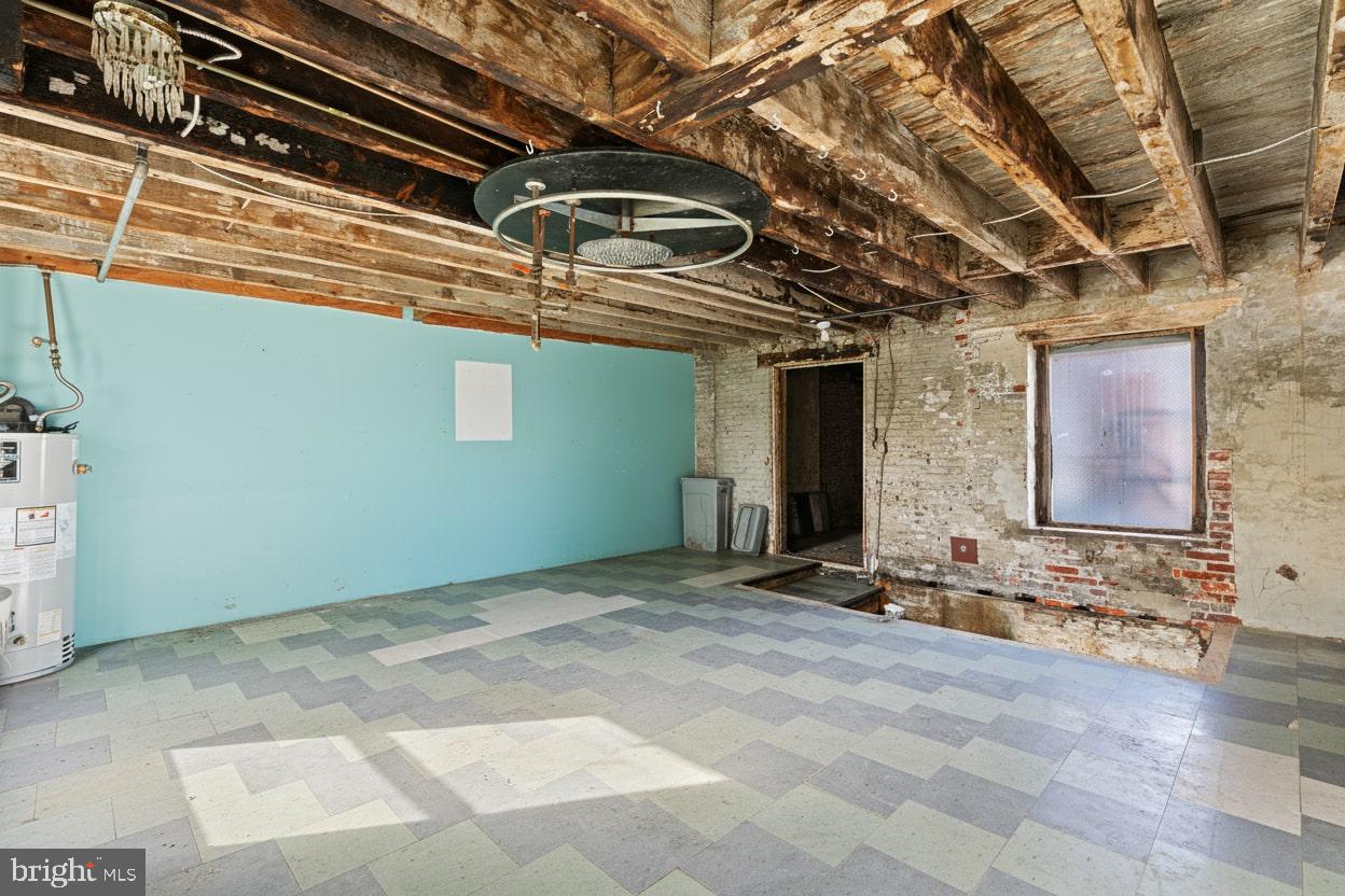 153 West Jefferson Street Philadelphia, PA 19122 - Photo 18 of 31 a view of an empty room