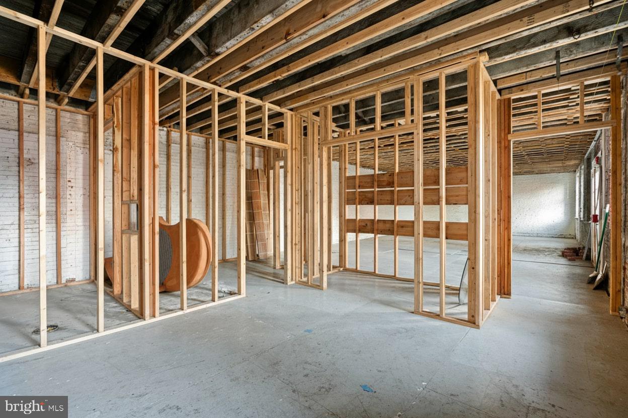 153 West Jefferson Street Philadelphia, PA 19122 - Photo 20 of 31 a view of entryway