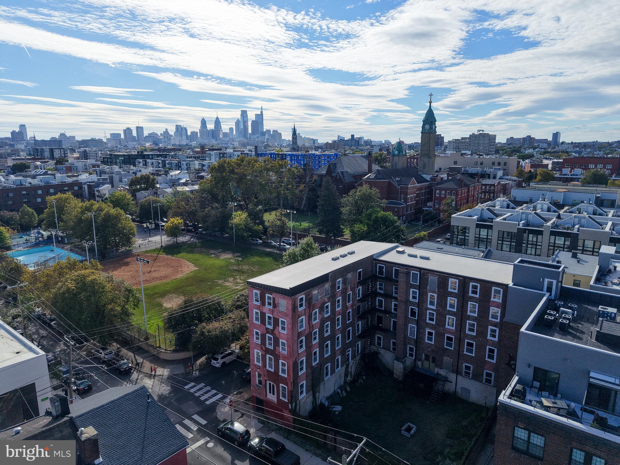 153 West Jefferson Street Philadelphia, PA 19122 - Photo 31 of 31 a balcony with a yard
