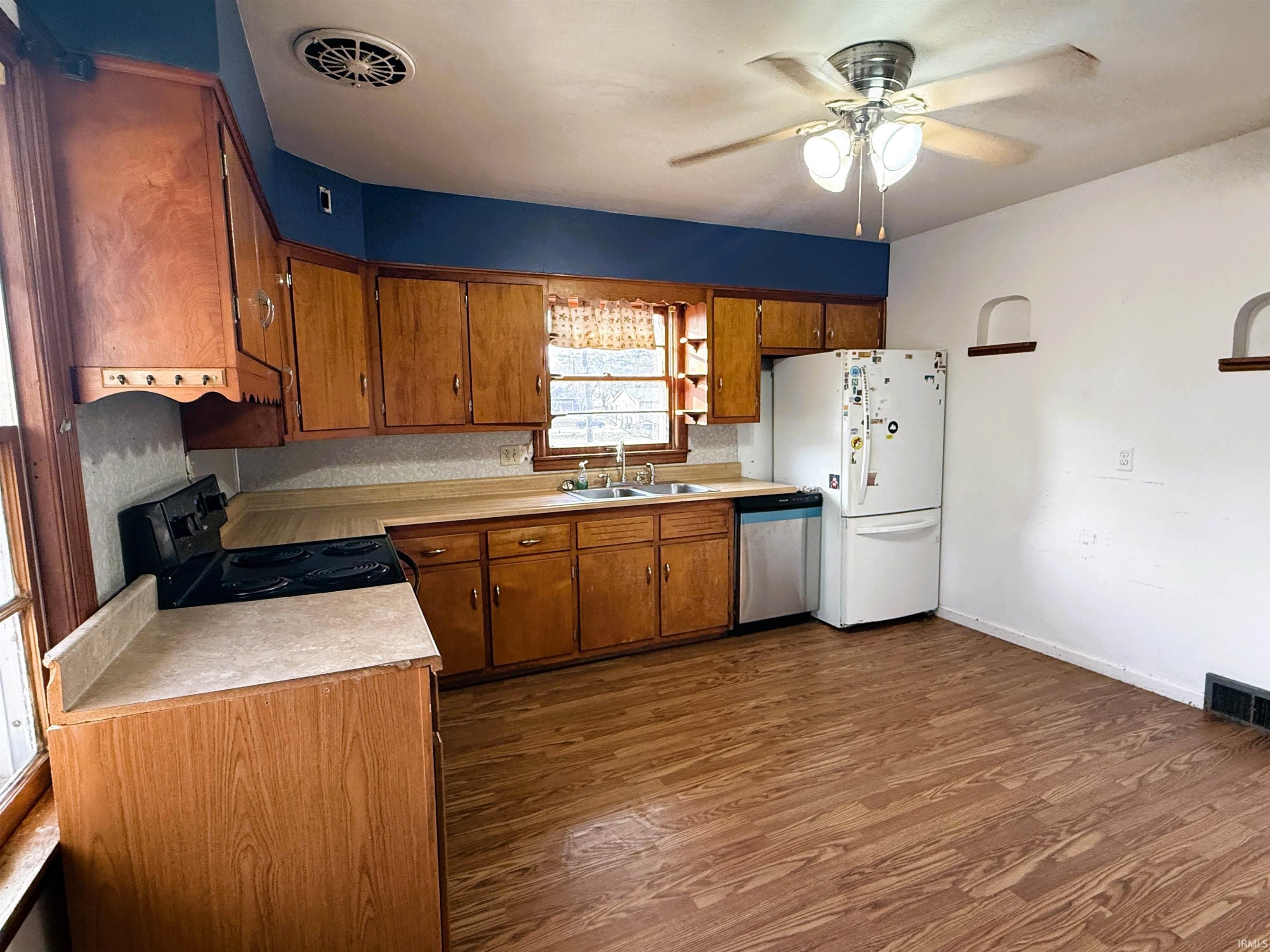 4715 South Posey County Line Road Evansville, IN 47712 - Photo 9 of 36 Gallery Image 9