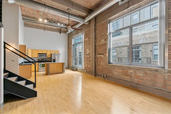$2,495 | 521 South 7th Street, Unit 619, Minneapolis, MN 55415