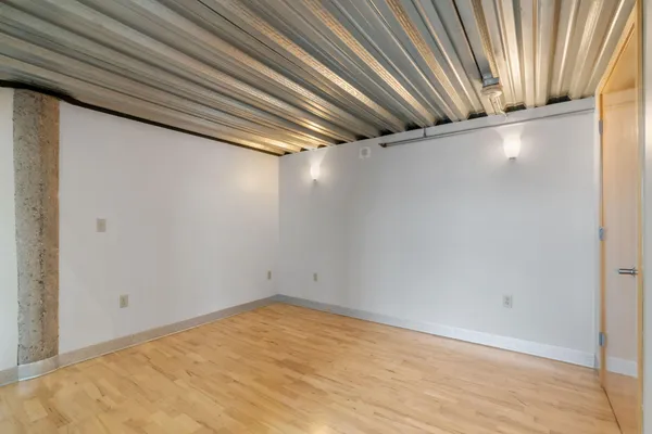 $2,495 | 521 South 7th Street, Unit 619, Minneapolis, MN 55415