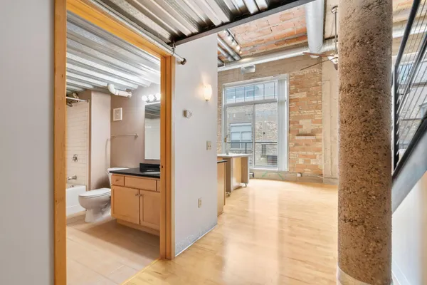 $2,495 | 521 South 7th Street, Unit 619, Minneapolis, MN 55415
