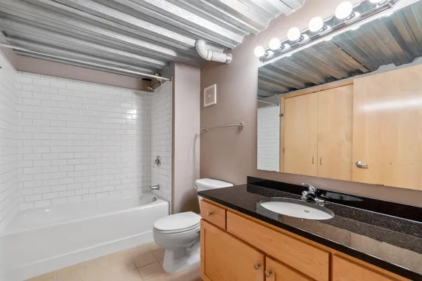 $2,495 | 521 South 7th Street, Unit 619, Minneapolis, MN 55415