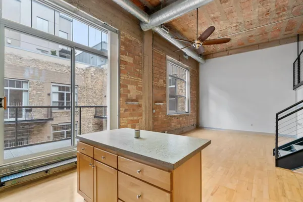$2,495 | 521 South 7th Street, Unit 619, Minneapolis, MN 55415
