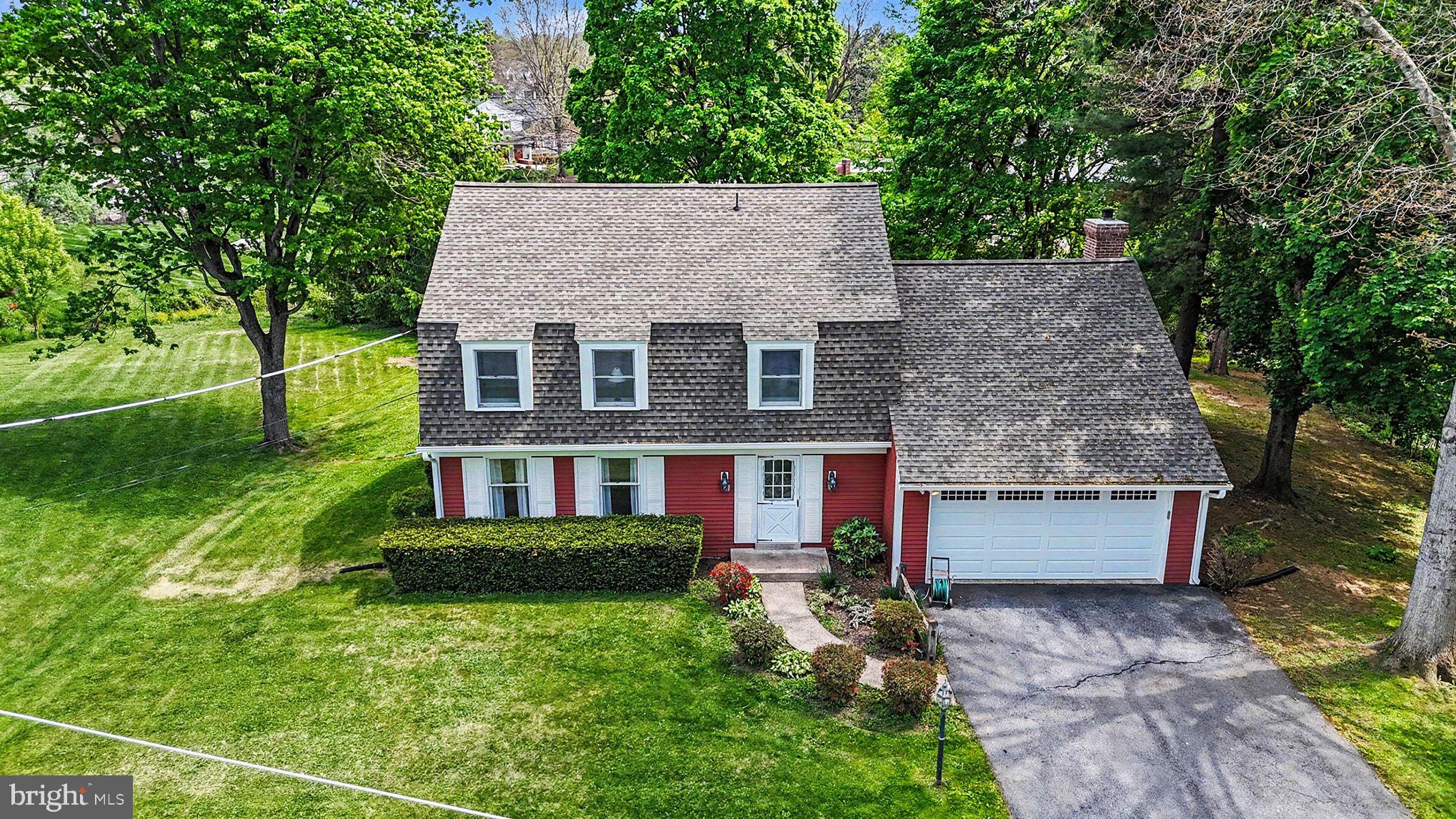 1121 Green Tree Road Harrisburg, PA 17112 - Photo 2 of 40