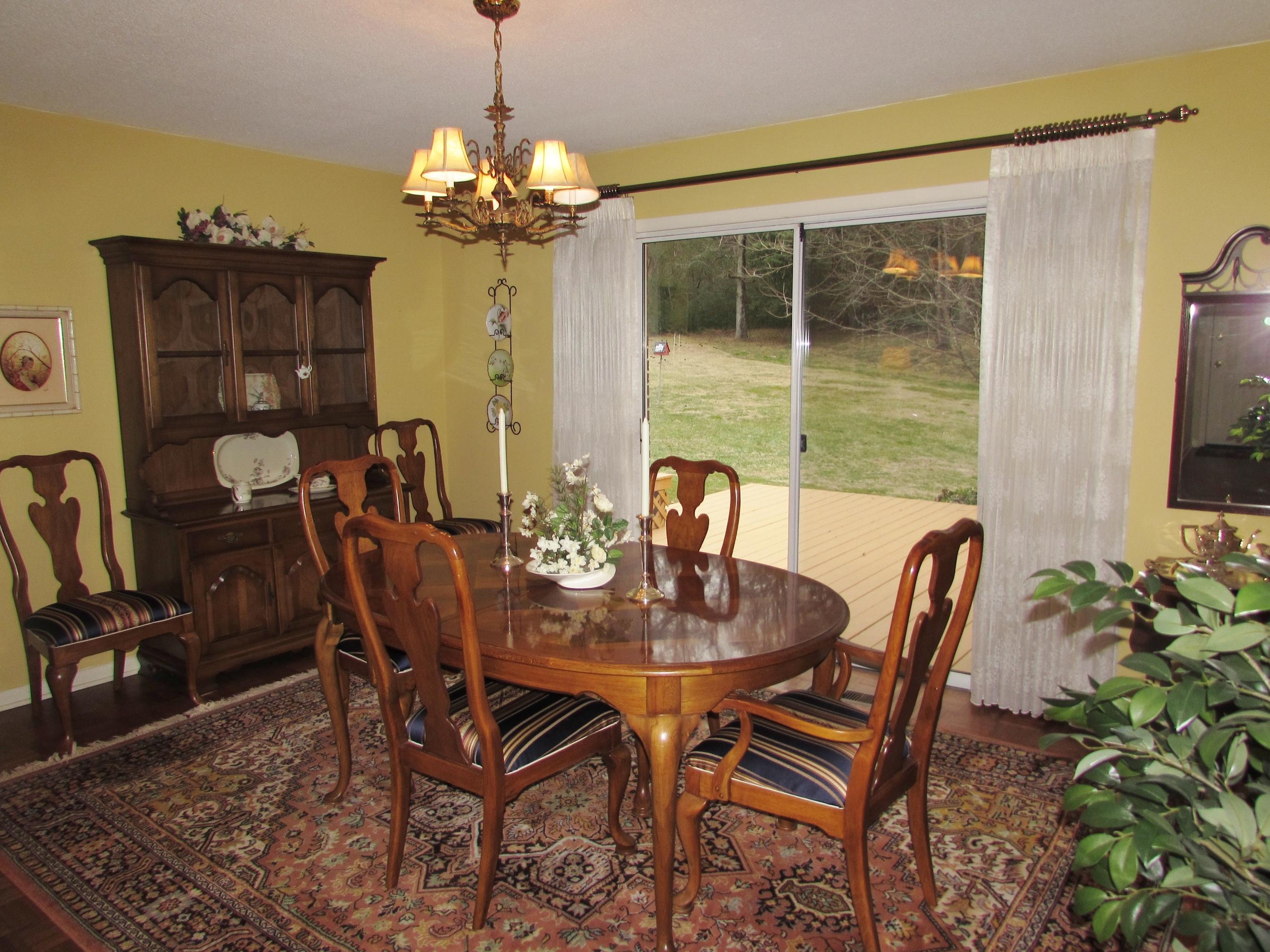 8710 Igou Gap Road Chattanooga, TN 37421 - Photo 8 of 28 dining room