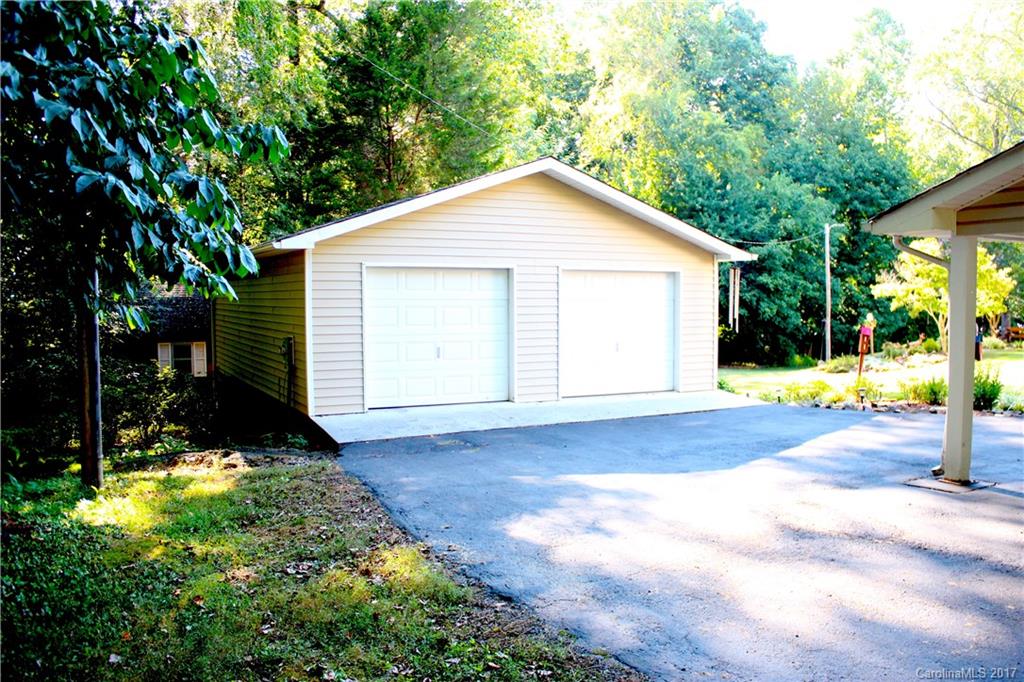 165 Shadybrook Road Mocksville, NC 27028 - Photo 3 of 24 Gallery Image 3
