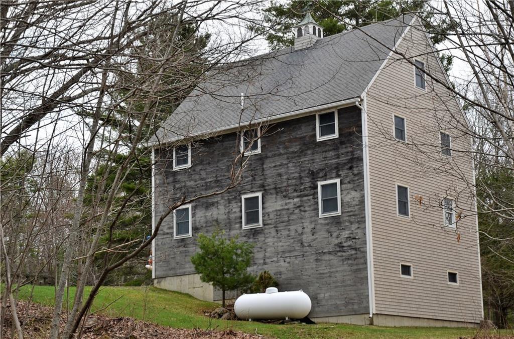 748 Back River Road Boothbay, ME 04537 - Photo 19 of 34 Four story barn