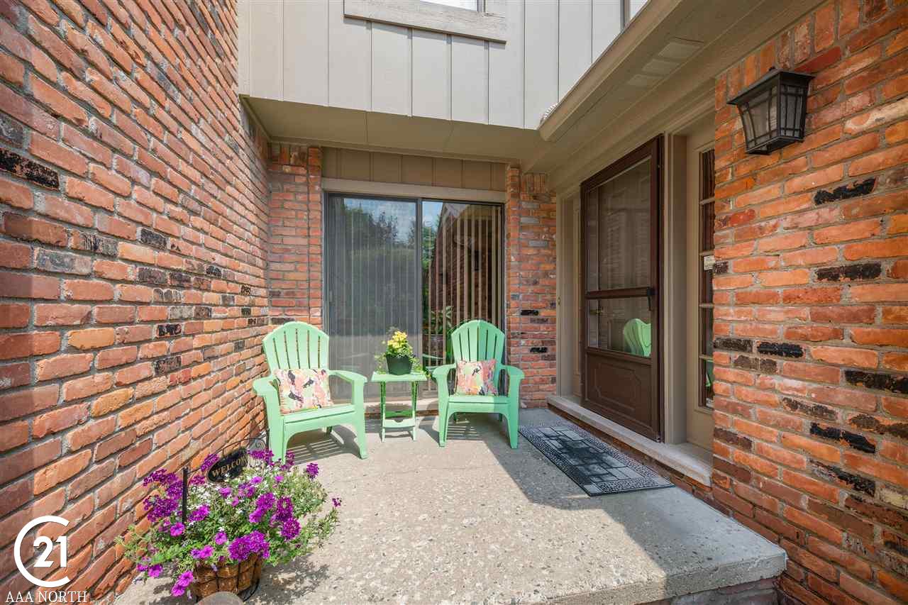 1805 Thomas Rochester Hills Rochester, MI 48309 - Photo 3 of 42