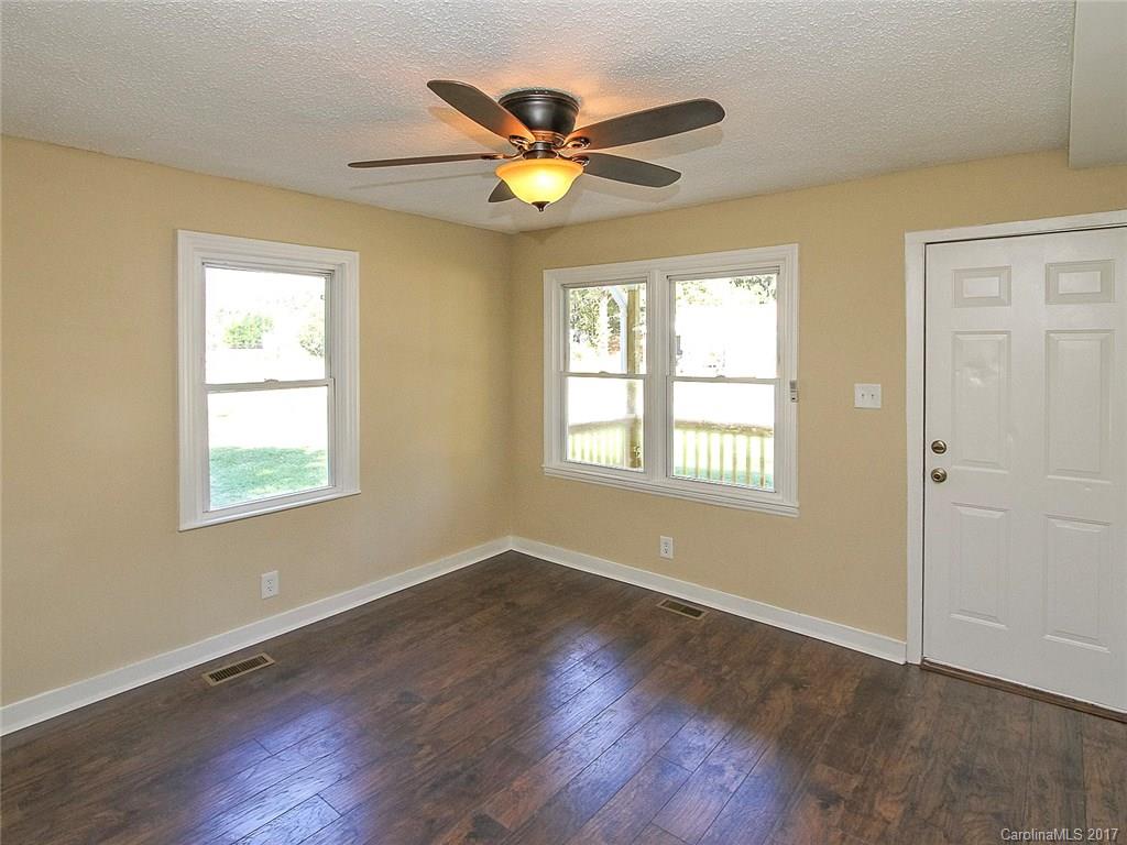 950 Spring Street Rock Hill, SC 29730 - Photo 4 of 15 Gallery Image 4