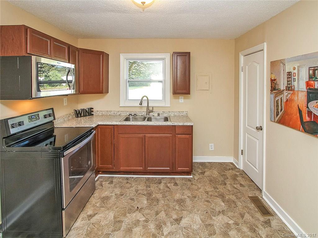 950 Spring Street Rock Hill, SC 29730 - Photo 5 of 15 Gallery Image 5