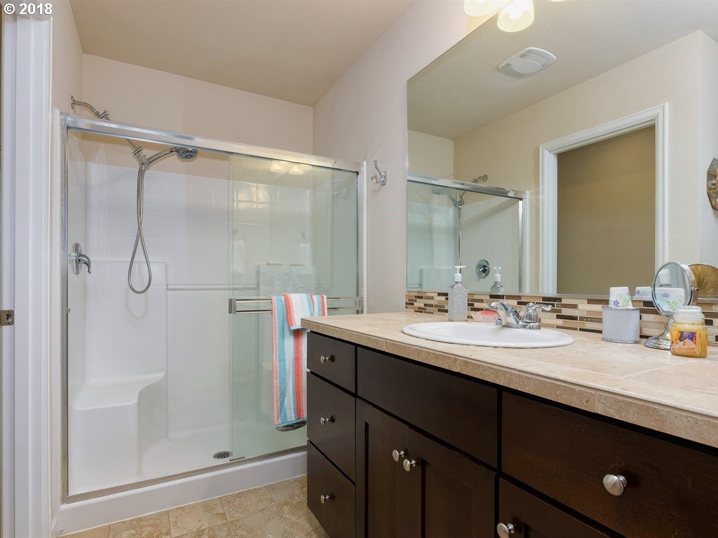 12156 Southwest Versailles Road Portland, OR 97224 - Photo 16 of 30 Gallery Image 16