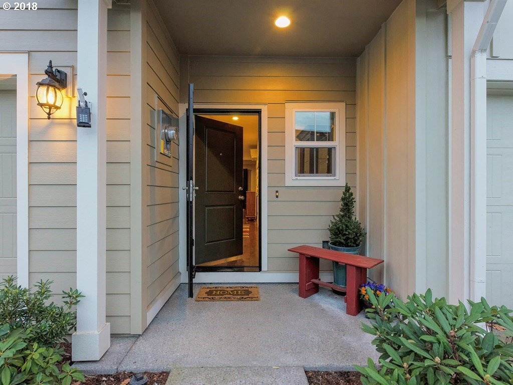 12156 Southwest Versailles Road Portland, OR 97224 - Photo 3 of 30 Gallery Image 3