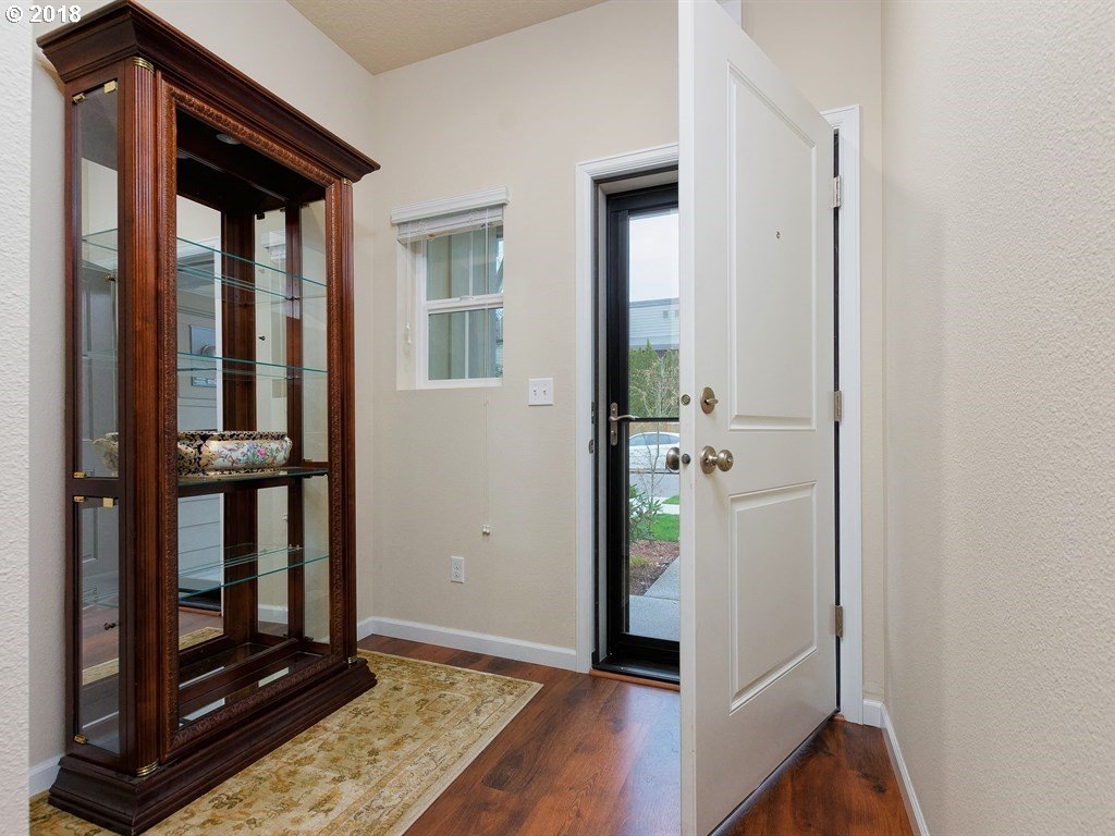 12156 Southwest Versailles Road Portland, OR 97224 - Photo 4 of 30 Gallery Image 4