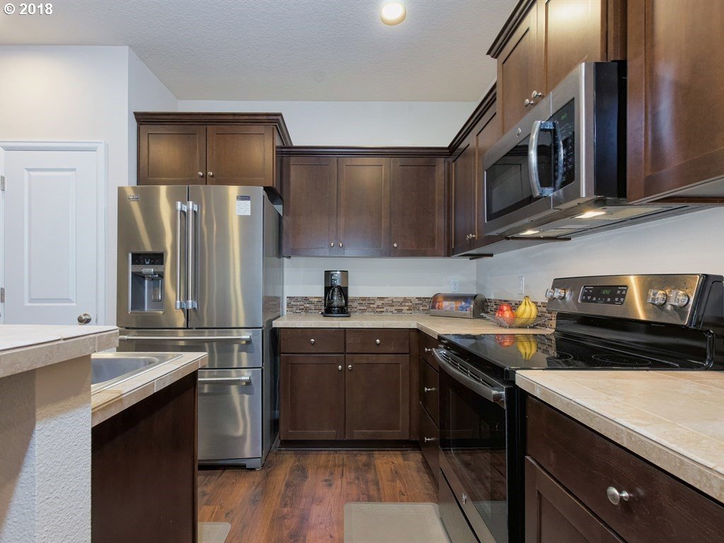 12156 Southwest Versailles Road Portland, OR 97224 - Photo 9 of 30 Gallery Image 9