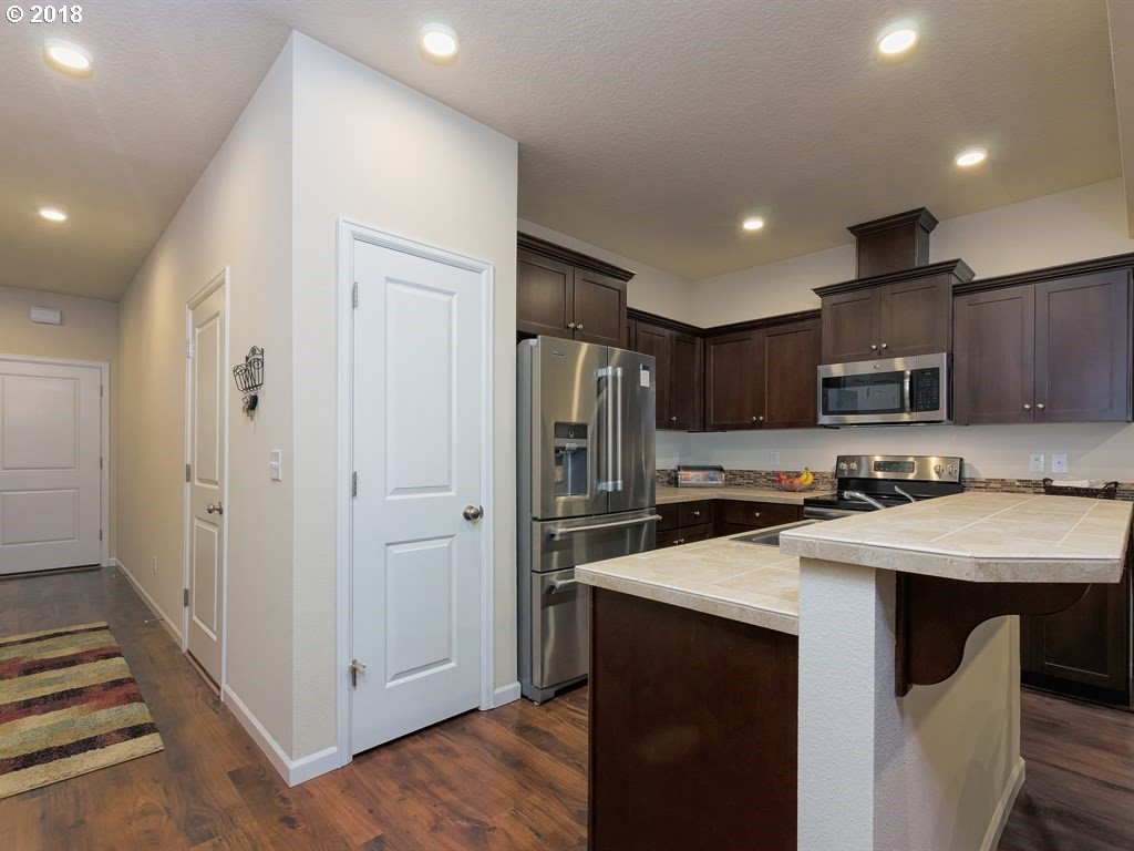 12156 Southwest Versailles Road Portland, OR 97224 - Photo 10 of 30 Gallery Image 10
