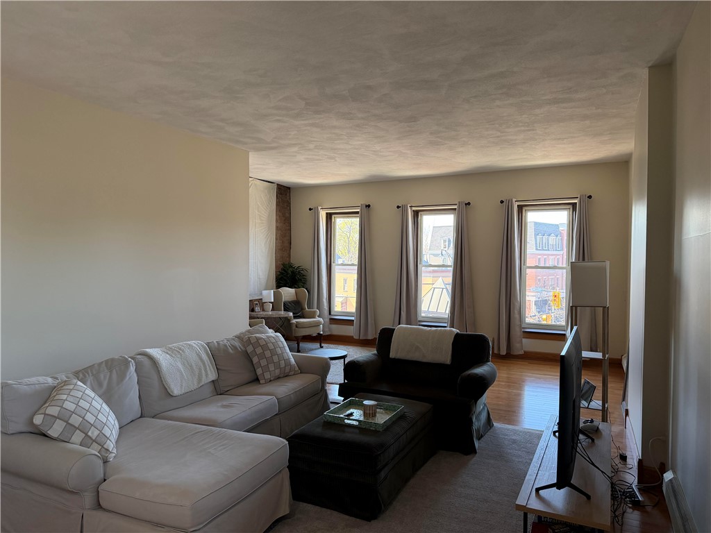 287 Gregory Street, Unit 4 Rochester, NY 14620 - Photo 3 of 15