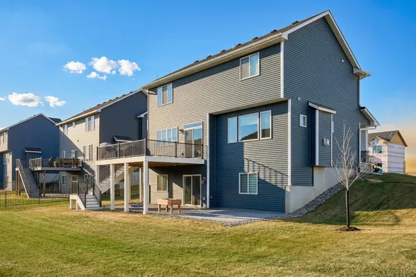 $3,695 | 429 Mario Drive, St. Paul, MN 55127