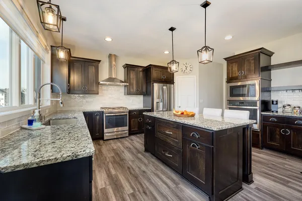 $3,695 | 429 Mario Drive, St. Paul, MN 55127