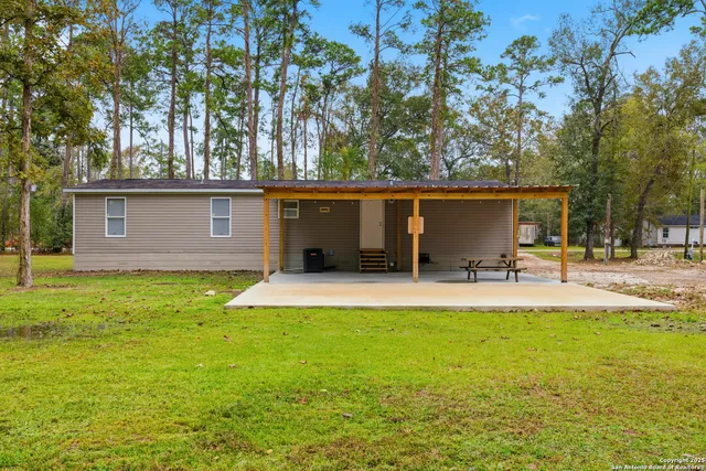 $1,750 | 24 County Road 429, Dayton, TX 77535