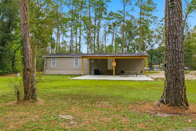 $1,750 | 24 County Road 429, Dayton, TX 77535