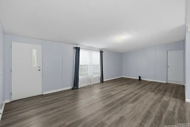 $1,750 | 24 County Road 429, Dayton, TX 77535