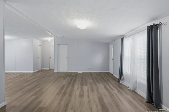 $1,750 | 24 County Road 429, Dayton, TX 77535