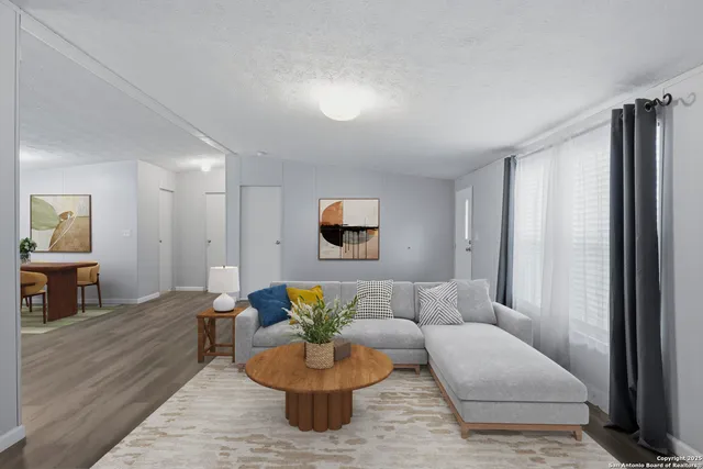 $1,750 | 24 County Road 429, Dayton, TX 77535