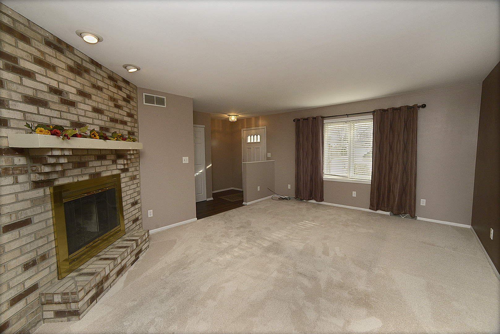 902 West McKinley Road Ottawa, IL 61350 - Photo 3 of 16 Gallery Image 3