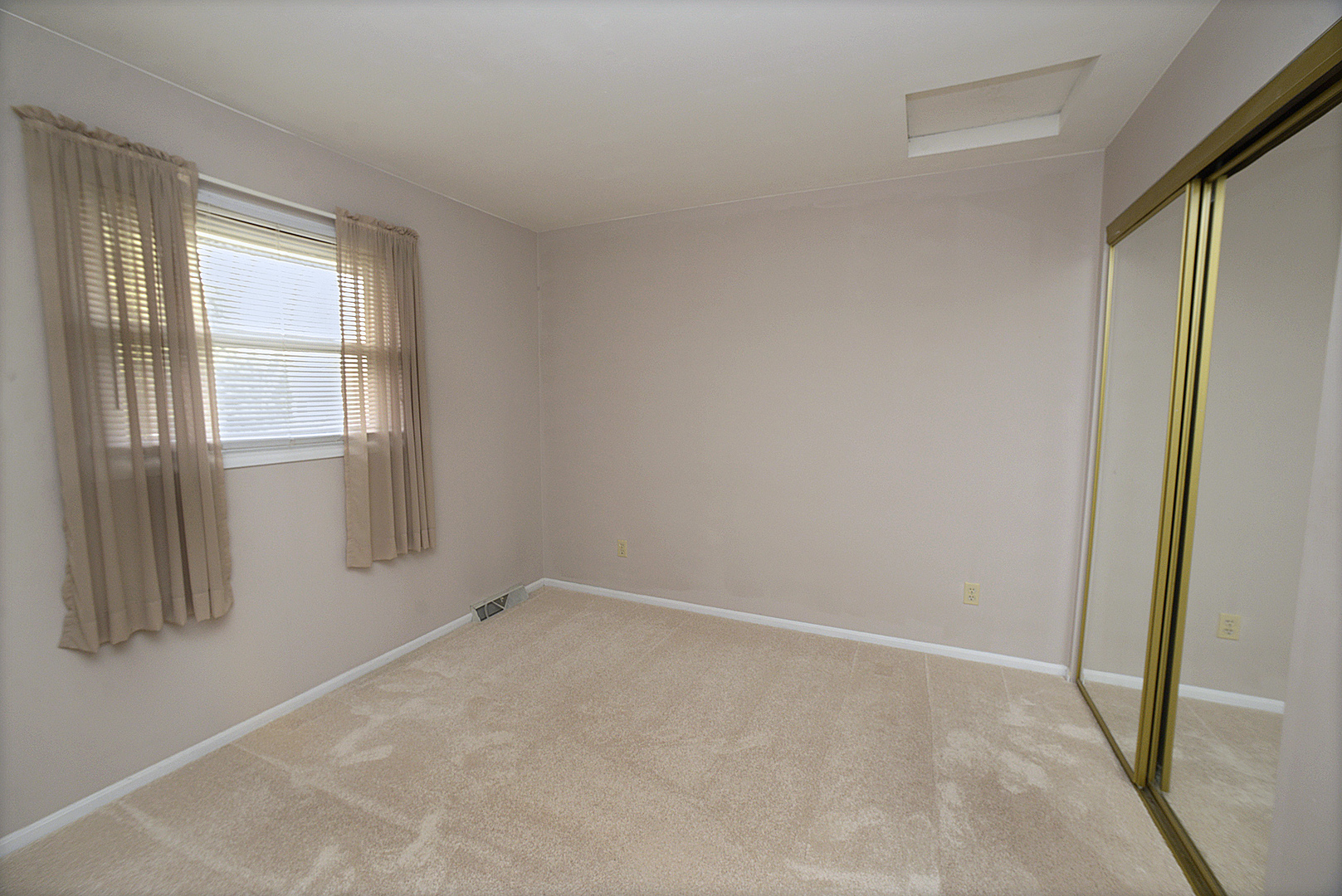 902 West McKinley Road Ottawa, IL 61350 - Photo 10 of 16 Gallery Image 10