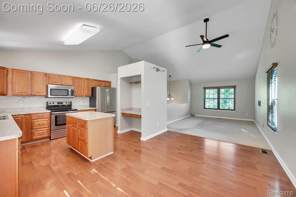 126 Eagle Ridge Road Lake Orion, MI 48360 - Photo 4 of 29 126 whole room.jpg