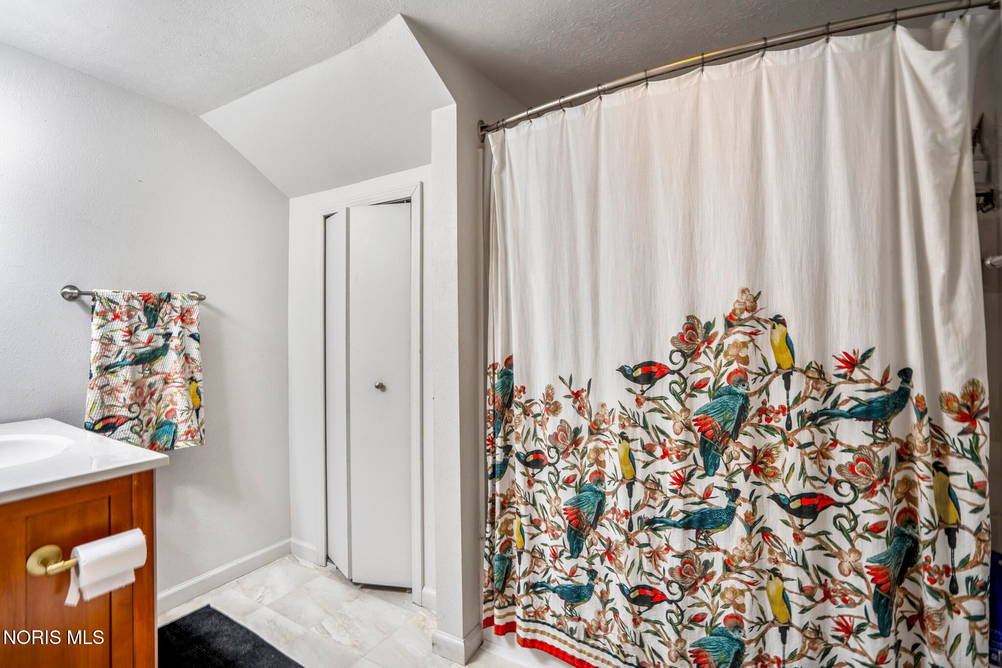 922 Farnsworth Road Waterville, OH 43566 - Photo 19 of 28 Gallery Image 19