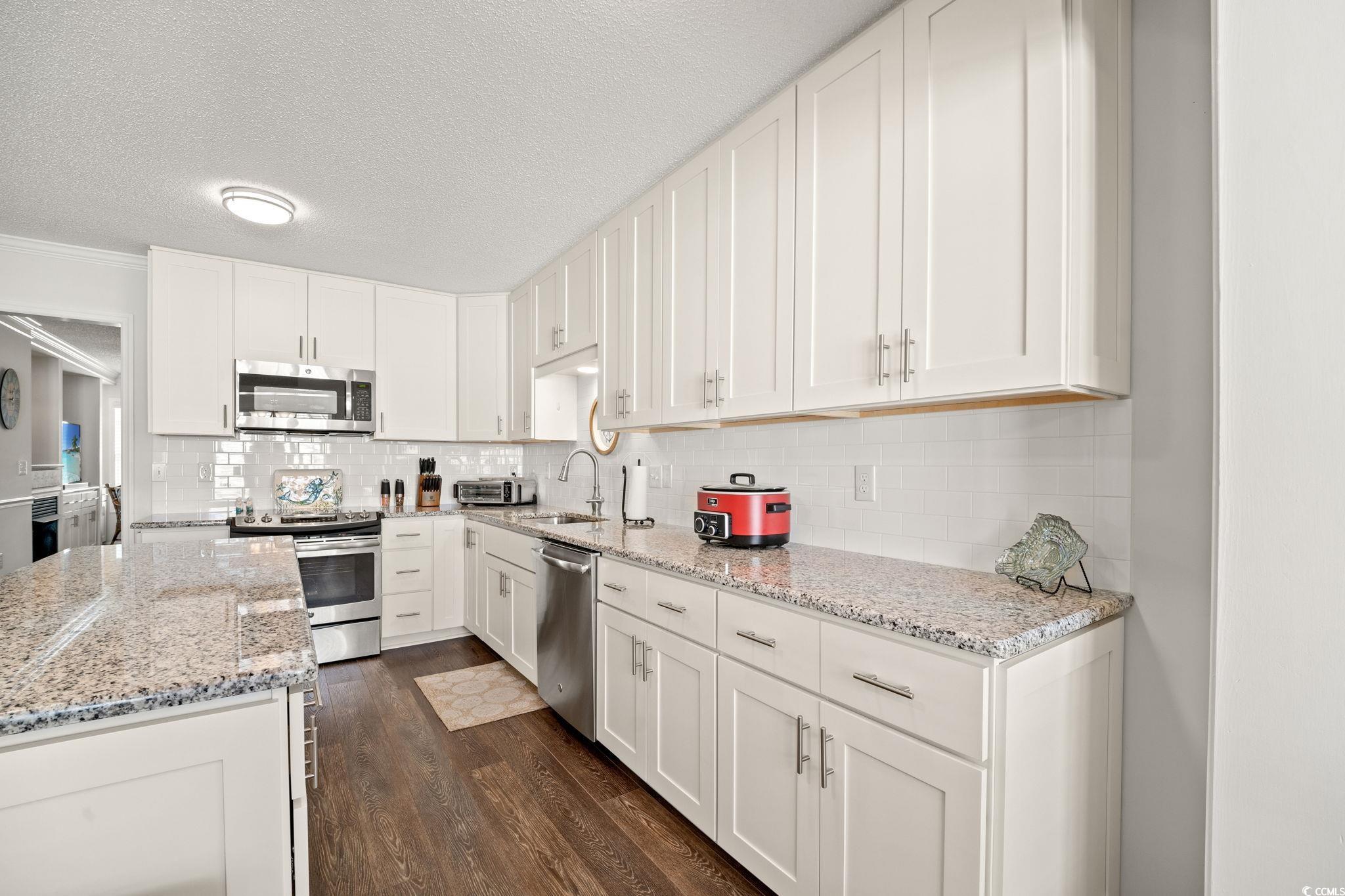 921 Wind Shore Court Murrells Inlet, SC 29576 - Photo 8 of 40