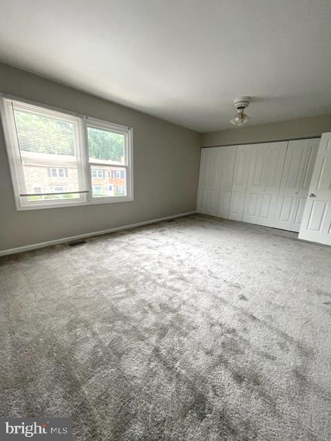 110 Autumn Hill Way Gaithersburg, MD 20877 - Photo 12 of 31 an empty room with a window