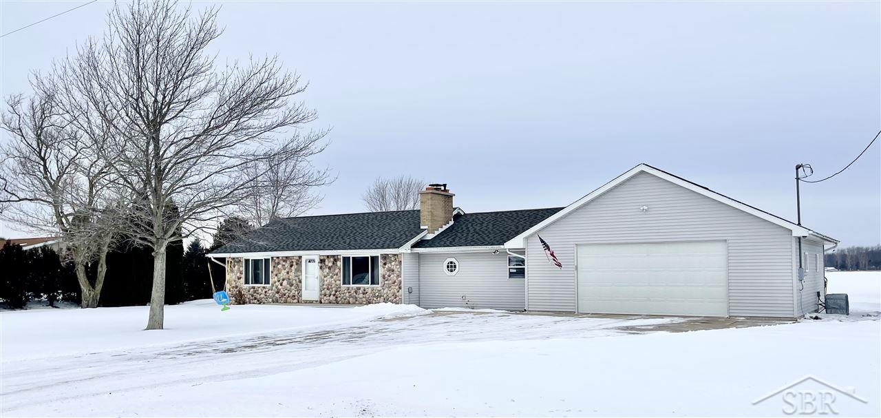 2527 East Brooks Road Midland, MI 48640 - Photo 3 of 37 50034151-2.JPG
