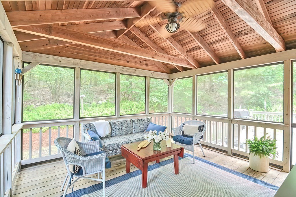 117 Robert Road Holliston, MA 01746 - Photo 8 of 41 Gallery Image 8
