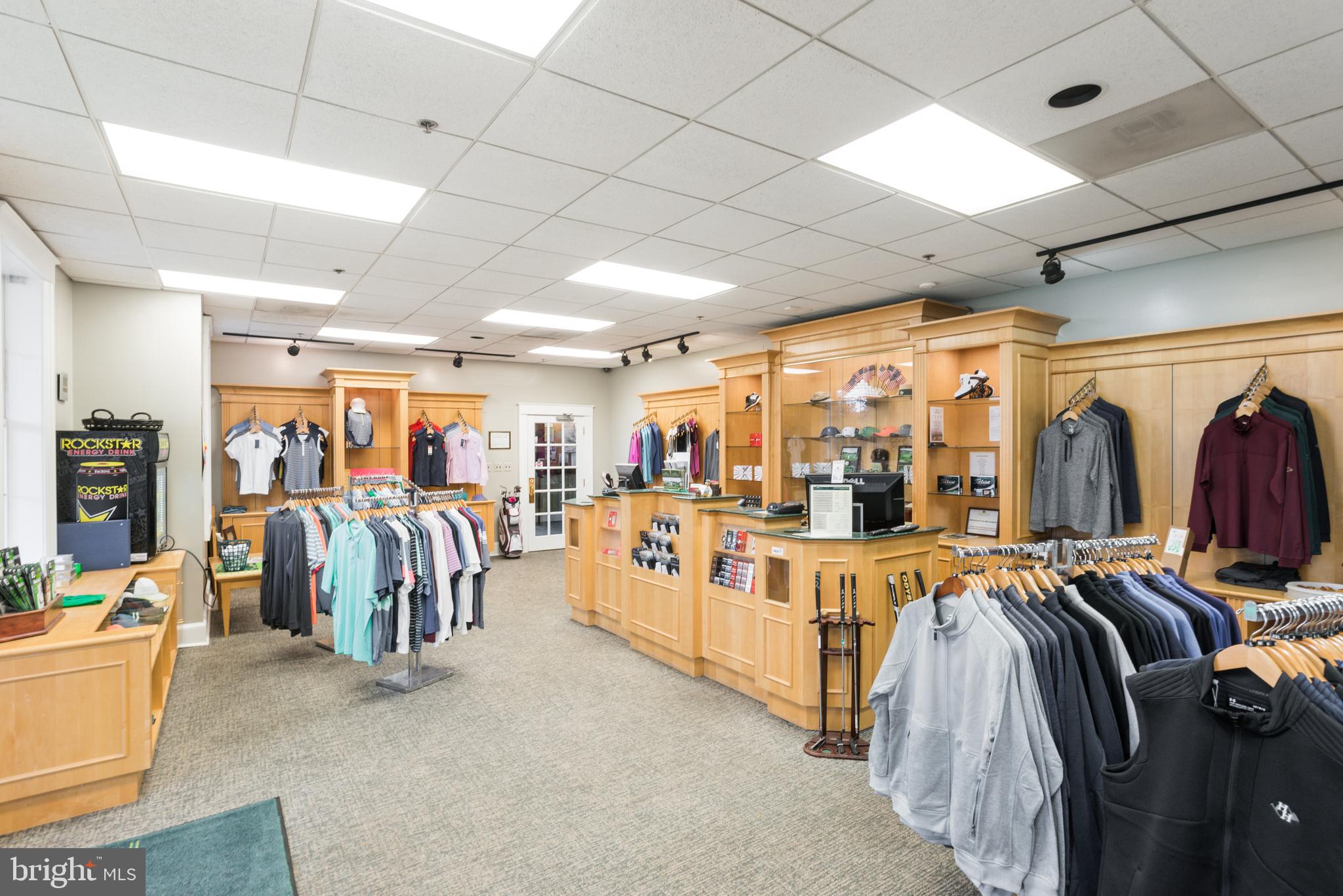 13533 Ryton Ridge Lane Gainesville, VA 20155 - Photo 51 of 65 Golf Pro Shop