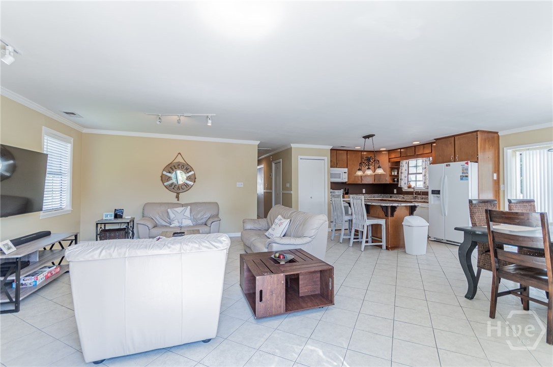 5 5th Avenue Tybee Island, GA 31328 - Photo 4 of 46 Upstairs living room