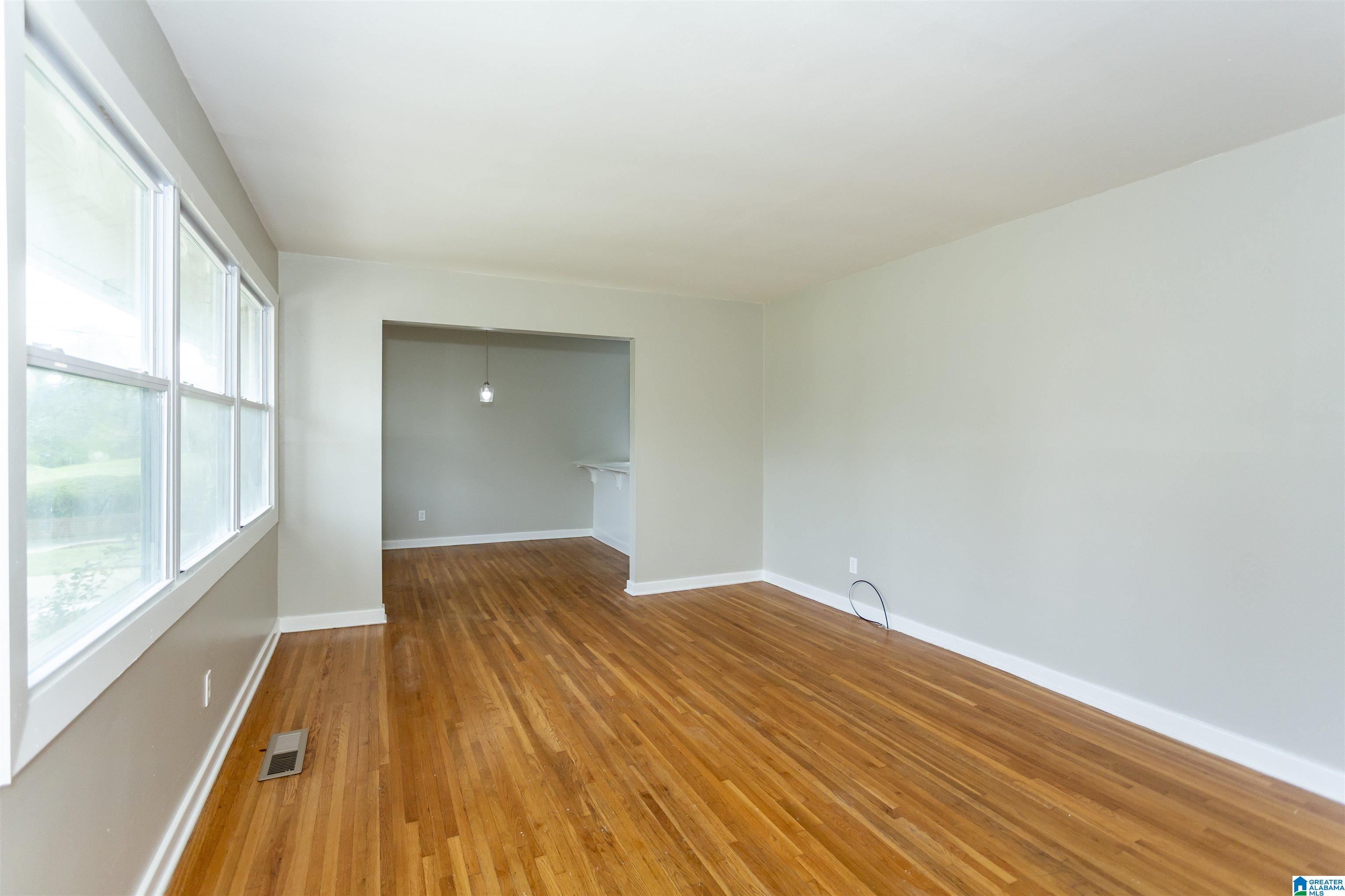 417 Burgundy Road Birmingham, AL 35215 - Photo 10 of 44