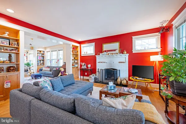 $6,500 | 3512 35th Street Northwest, Washington, DC 20016