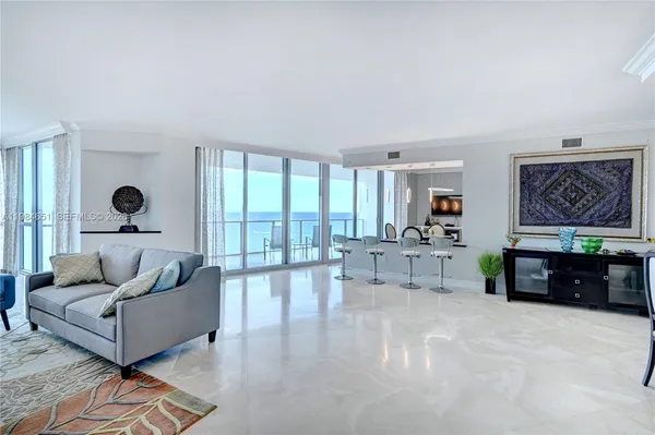 $13,000 | 3101 South Ocean Drive, Unit 3203, Hollywood, FL 33019