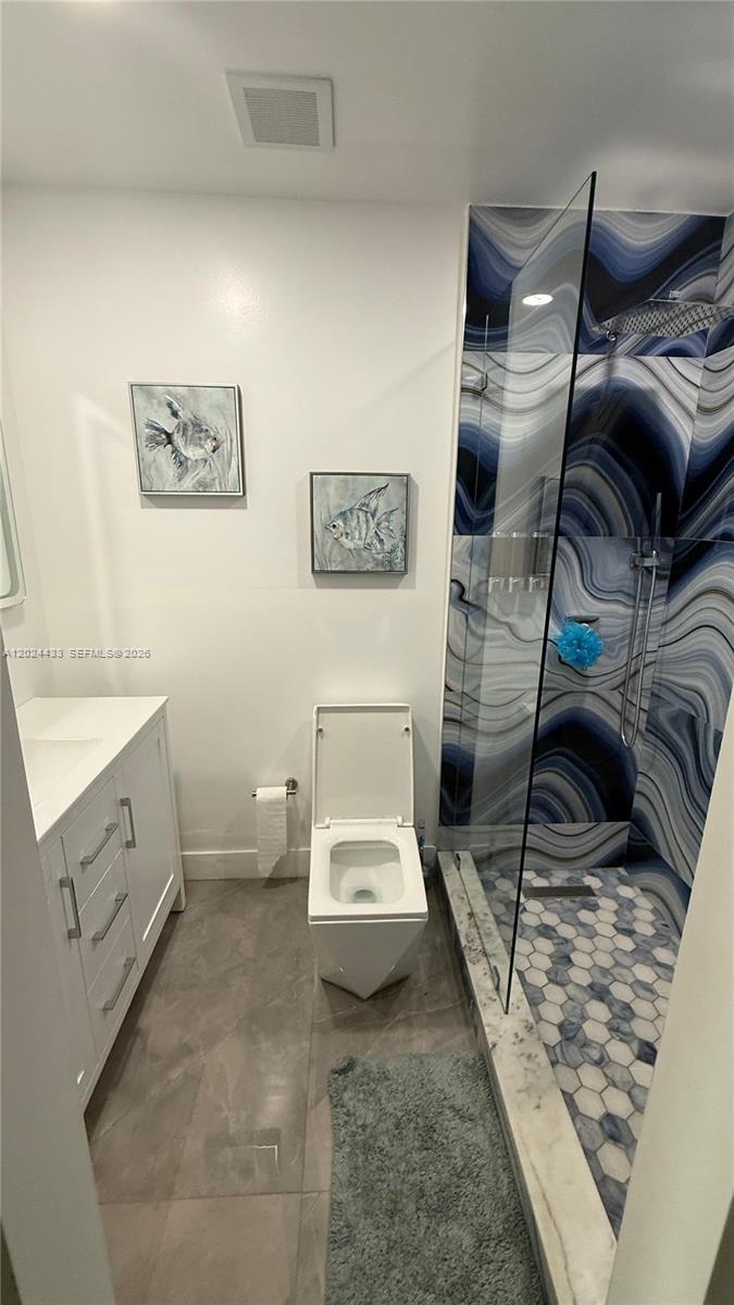 13675 Southwest 62nd Street, Unit 2023 Miami, FL 33183 - Photo 15 of 22 a utility room with dryer and washer