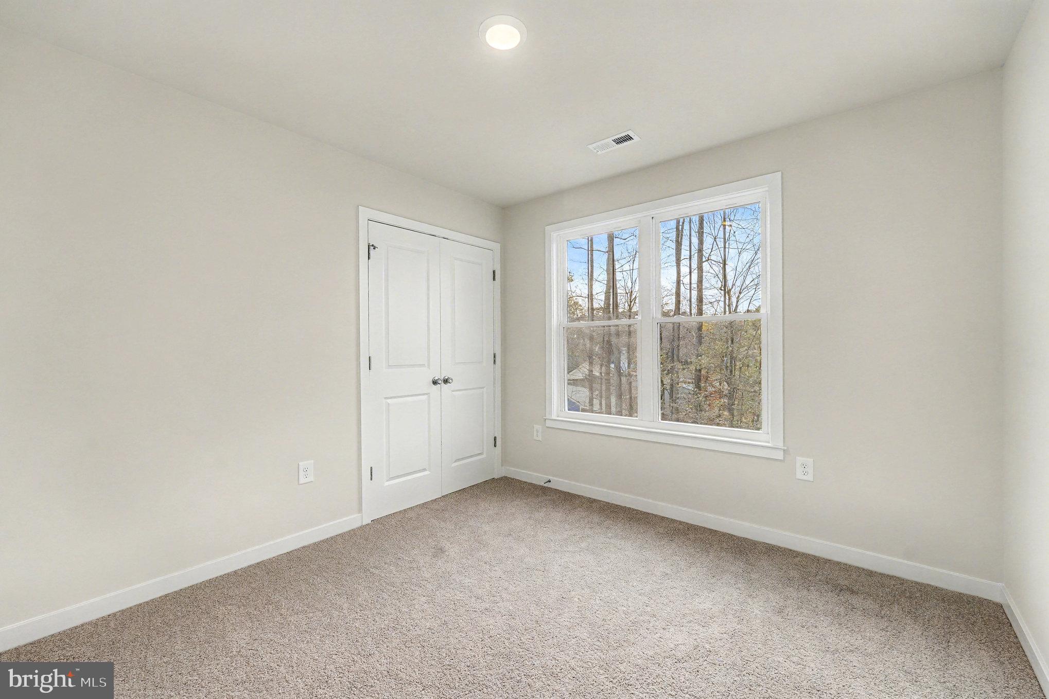 184 Albrough Boulevard Colonial Beach, VA 22443 - Photo 17 of 31