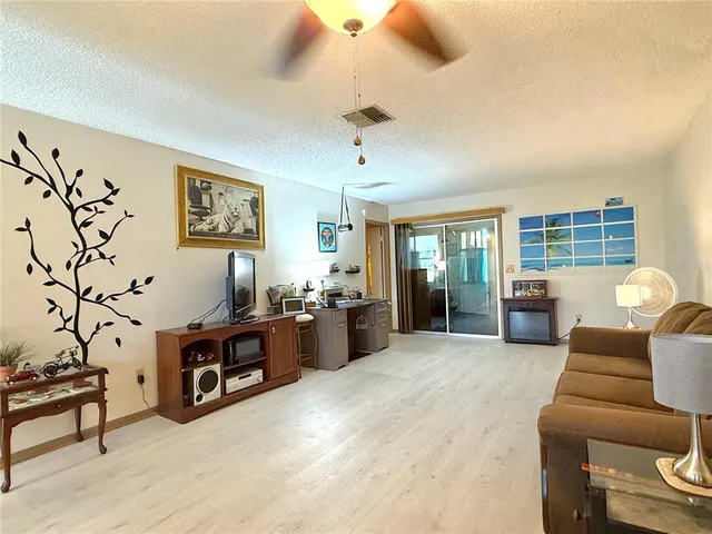 $152,500 | 4726 Granada Boulevard, Unit 4726, Sebring, FL 33872