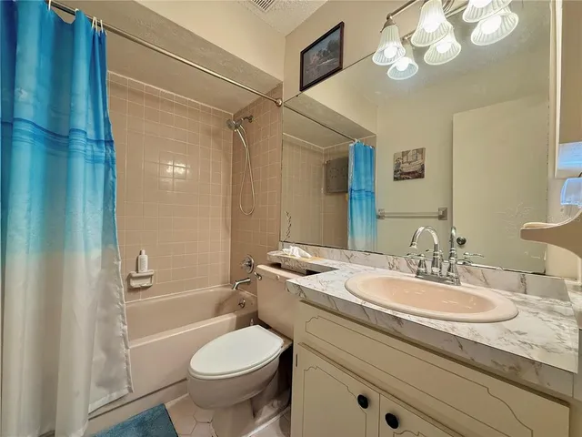 $152,500 | 4726 Granada Boulevard, Unit 4726, Sebring, FL 33872